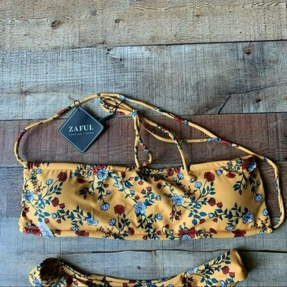 Zaful women's size small (4) yellow floral bikini set NWTs - Picture 2 of 7